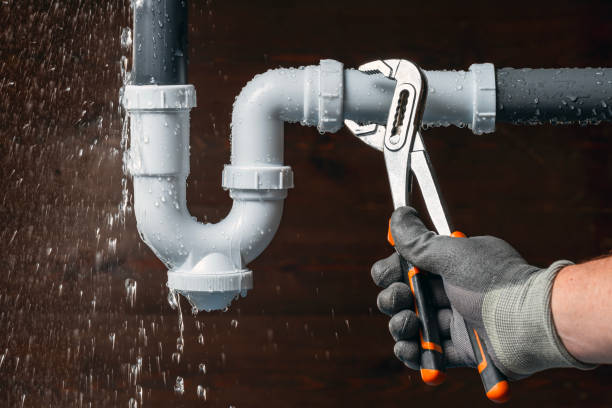 Professional Leak Detection technician working in Justin, TX